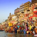 Khám phá cuộc sống của người dân bên bờ sông Hằng chảy qua Varanasi