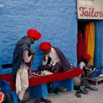 00224_01, Men playing chess outside a tailor’s shop, Jodhpur, India, 02/1996